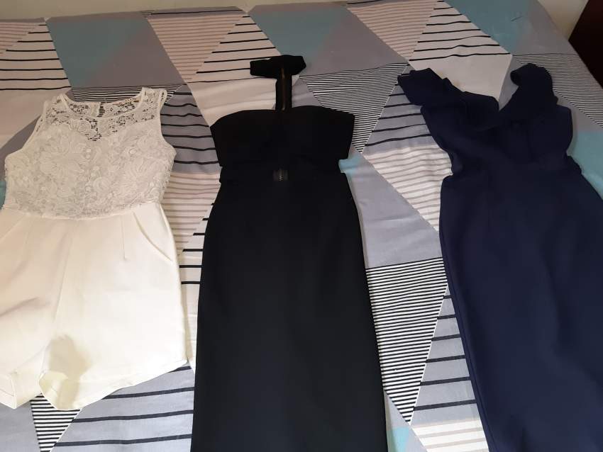 Robe  - 0 - Sweater (Women)  on Aster Vender