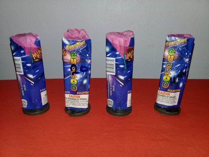 Fireworks for sale as from Rs 10 pick up la caverne vacoas - 3 - Others  on Aster Vender