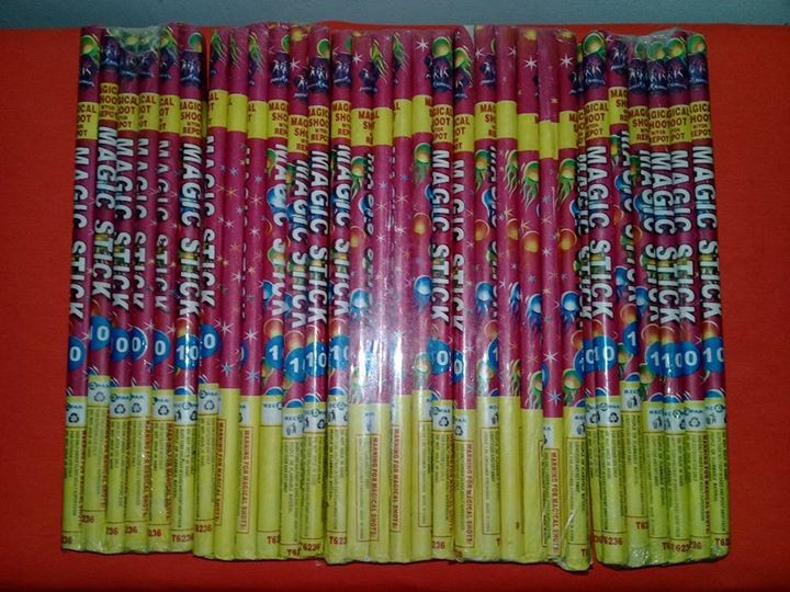 Fireworks for sale as from Rs 10 pick up la caverne vacoas - 1 - Others  on Aster Vender