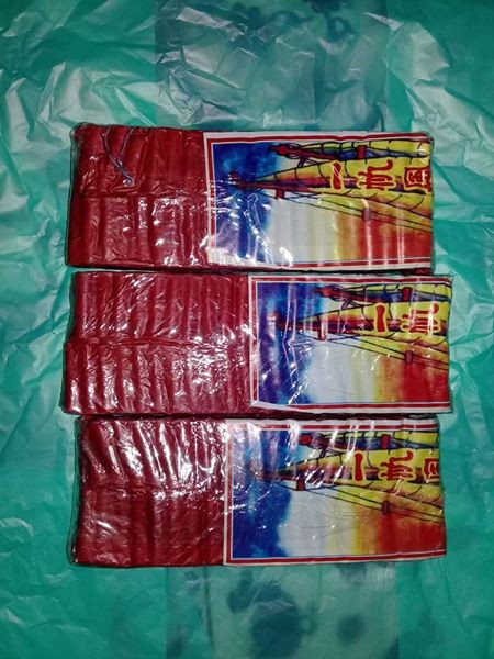 Fireworks for sale as from Rs 10 pick up la caverne vacoas - 5 - Others  on Aster Vender