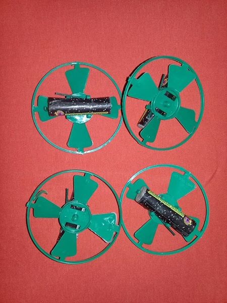 Fireworks for sale as from Rs 10 pick up la caverne vacoas - 4 - Others  on Aster Vender