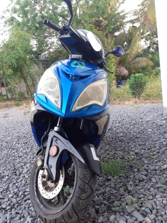 Scooter 125 cc - 2 - Scooters (above 50cc)  on Aster Vender