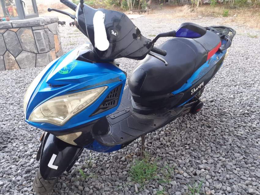 Scooter 125 cc - 1 - Scooters (above 50cc)  on Aster Vender