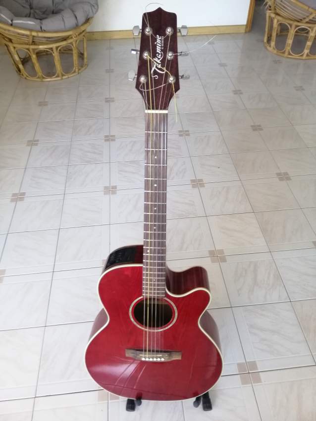 Takamine G-Series Folk: Eg 44 00 - 0 - Accoustic guitar  on Aster Vender