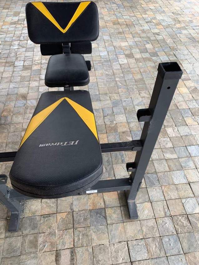 Bench + bar + weights - 1 - Fitness & gym equipment  on Aster Vender
