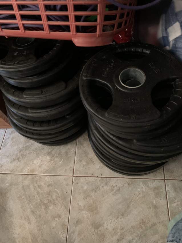 Bench + bar + weights - 3 - Fitness & gym equipment  on Aster Vender