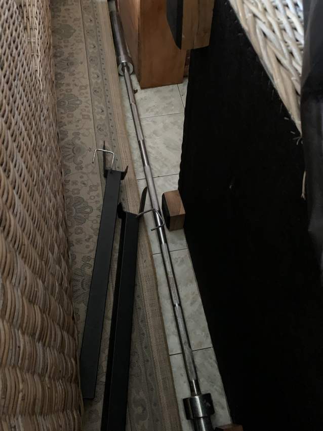 Bench + bar + weights - 2 - Fitness & gym equipment  on Aster Vender