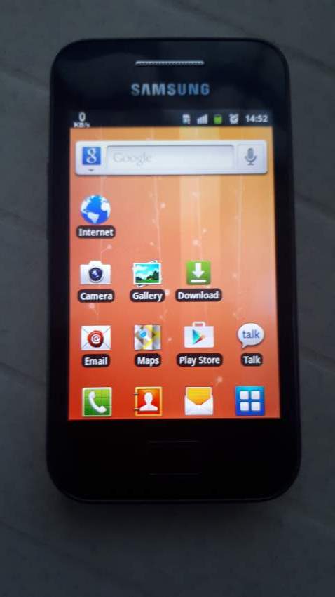 2 Phones + Accessories on Aster Vender