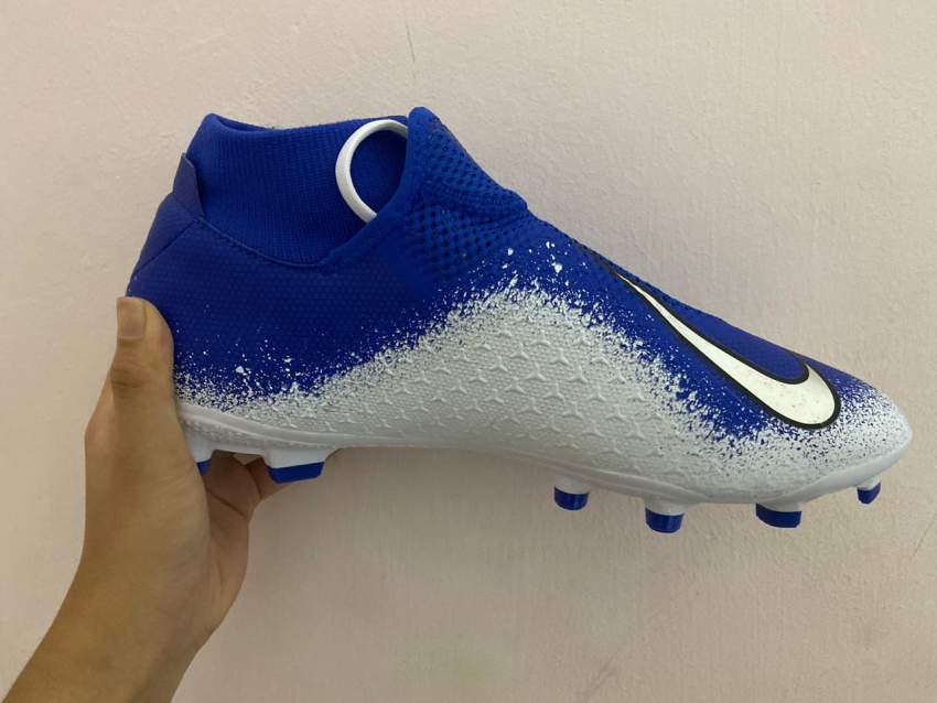 Phantom VSN Academy DF FG/MG - 1 - Sports shoes  on Aster Vender