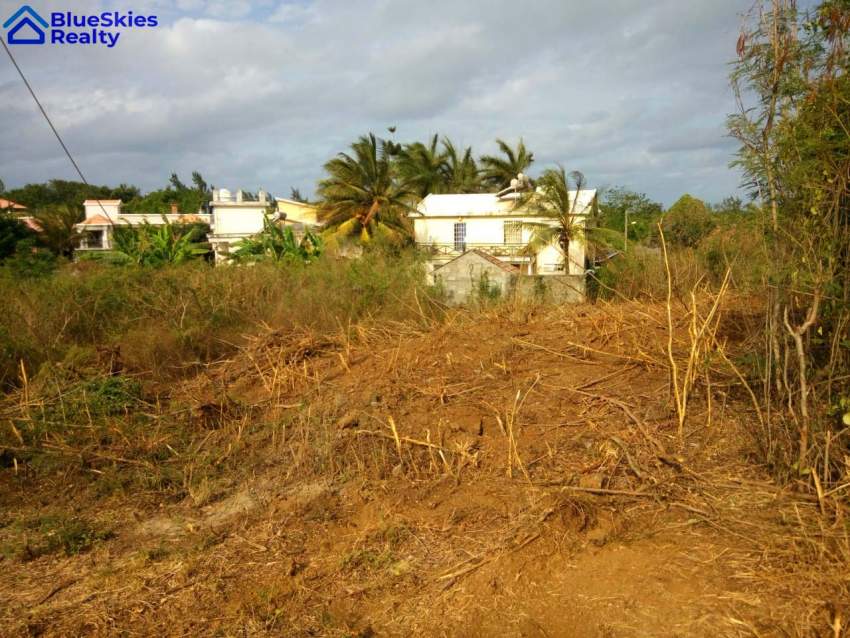 St Antoine 10,4 perches - 1 - Land  on Aster Vender