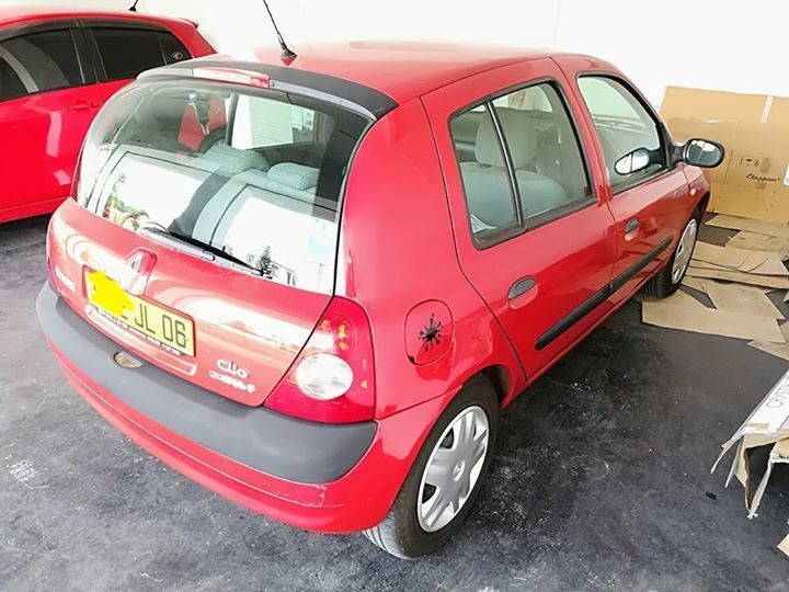 REUNAULT CLIO II YR 06 - 2 - Compact cars  on Aster Vender