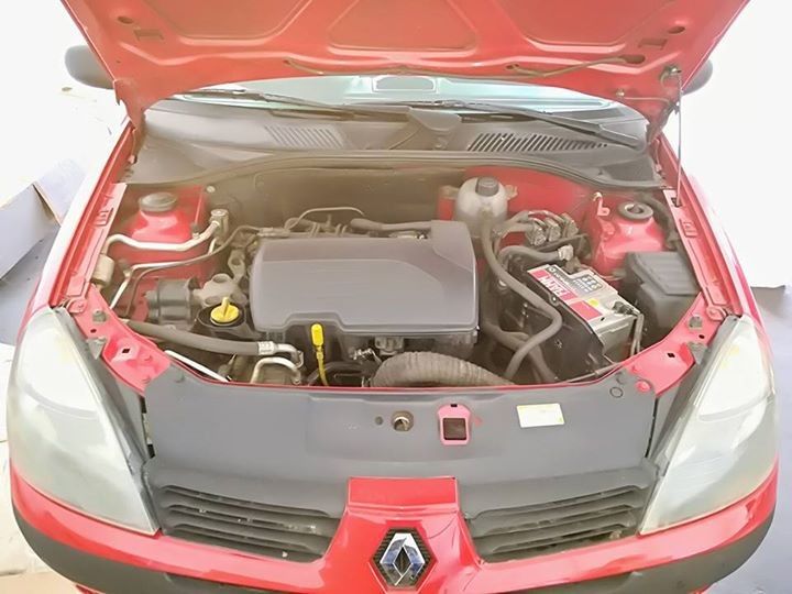 REUNAULT CLIO II YR 06 - 5 - Compact cars  on Aster Vender