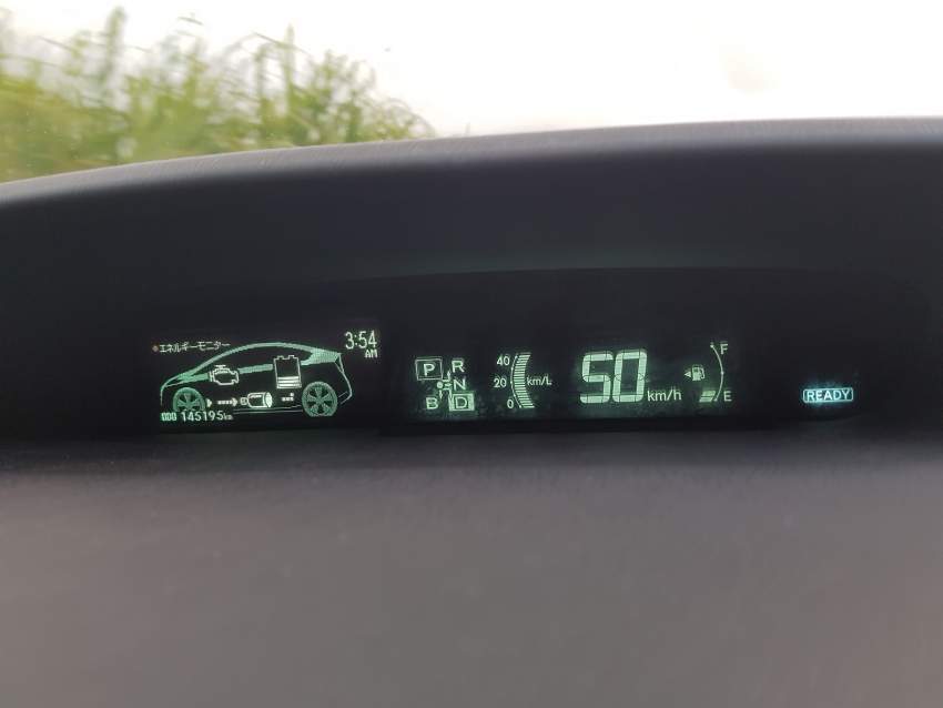 Toyota Prius 3 - 4 - Family Cars  on Aster Vender