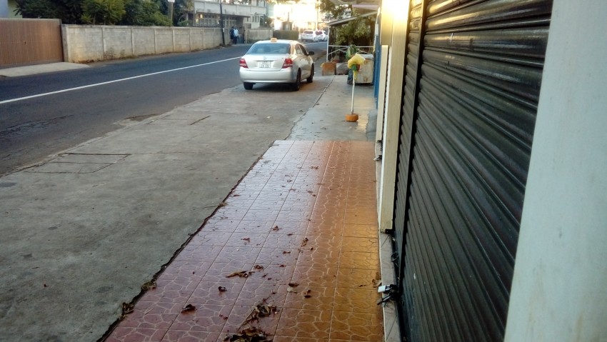 BATIMENT COMMERCIAL A VENDRE on Aster Vender