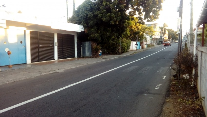 BATIMENT COMMERCIAL A VENDRE - 3 - Office Space  on Aster Vender