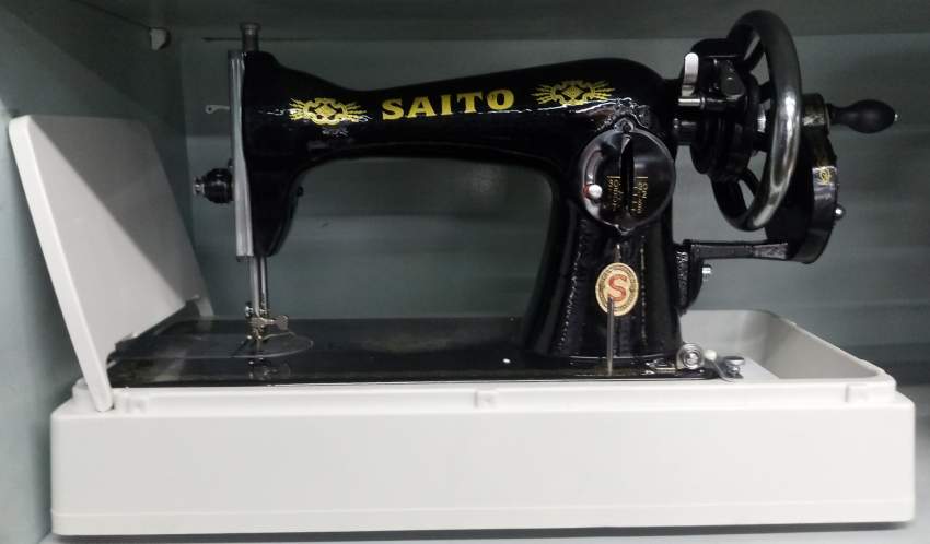 Handtype sewing machine on Aster Vender