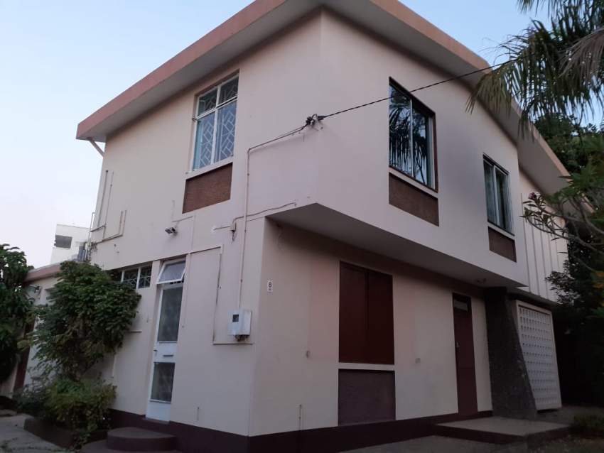 Storeyed House for sale at beau-bassin (near LOVELY HOME) - 1 - Others  on Aster Vender
