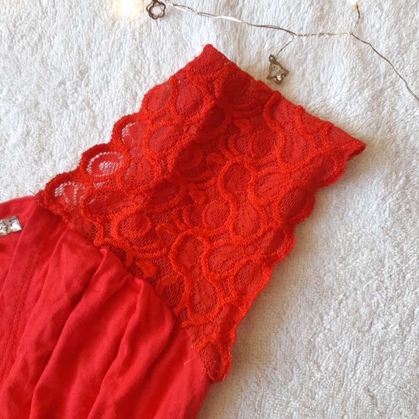 Red sleeveless top with pearls and laced sleeves - 4 - Tops (Women)  on Aster Vender