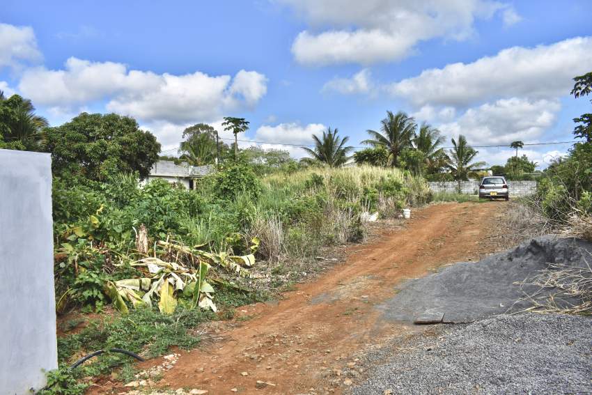 Residential/Commercial Land for Sale (11 perches) - 1 - Land  on Aster Vender