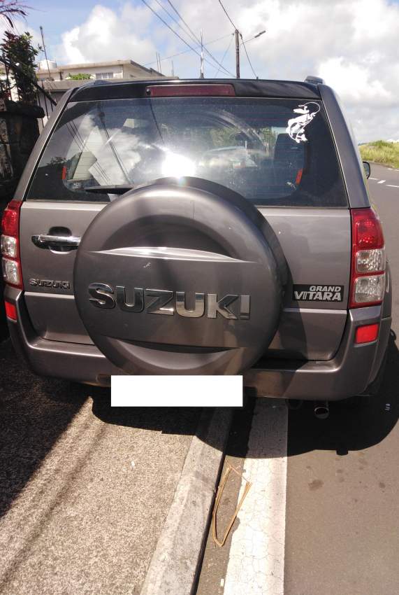 Suzuki Vitara 2.0 Full option- double traction - 5 - SUV Cars  on Aster Vender