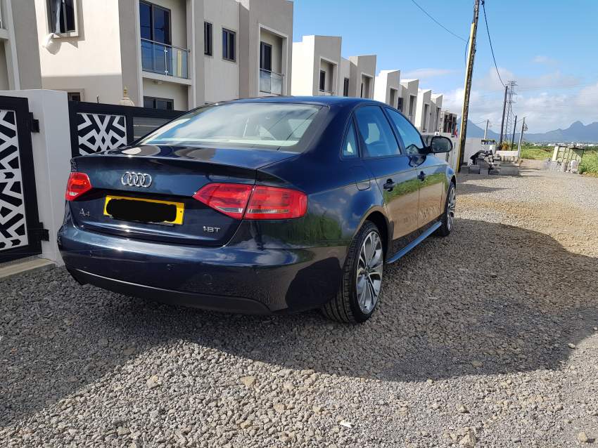 Audi A4 1.8TFSI - 2 - Luxury Cars  on Aster Vender