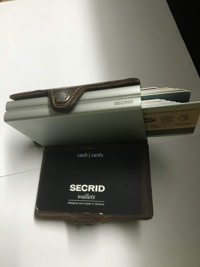 Secrid  twins wallets - 1 - All electronics products  on Aster Vender