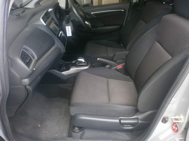 Honda fit Hybrid F Package  - 5 - Family Cars  on Aster Vender