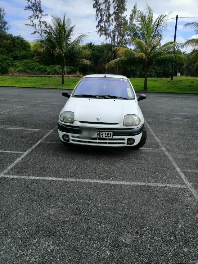 Renault Clio 2 - 2 - Family Cars  on Aster Vender