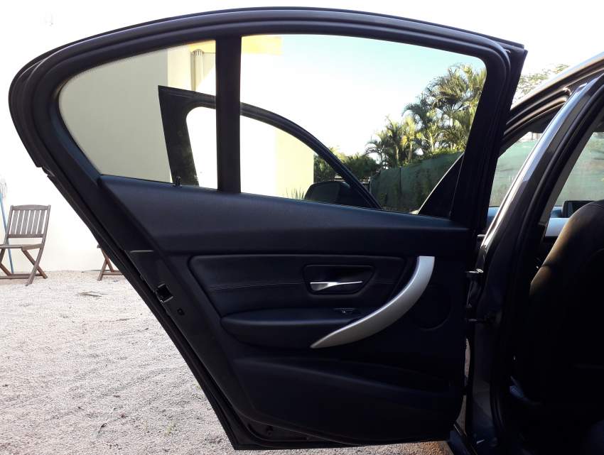 BMW Series 3 2012 for sale - 4 - Luxury Cars  on Aster Vender