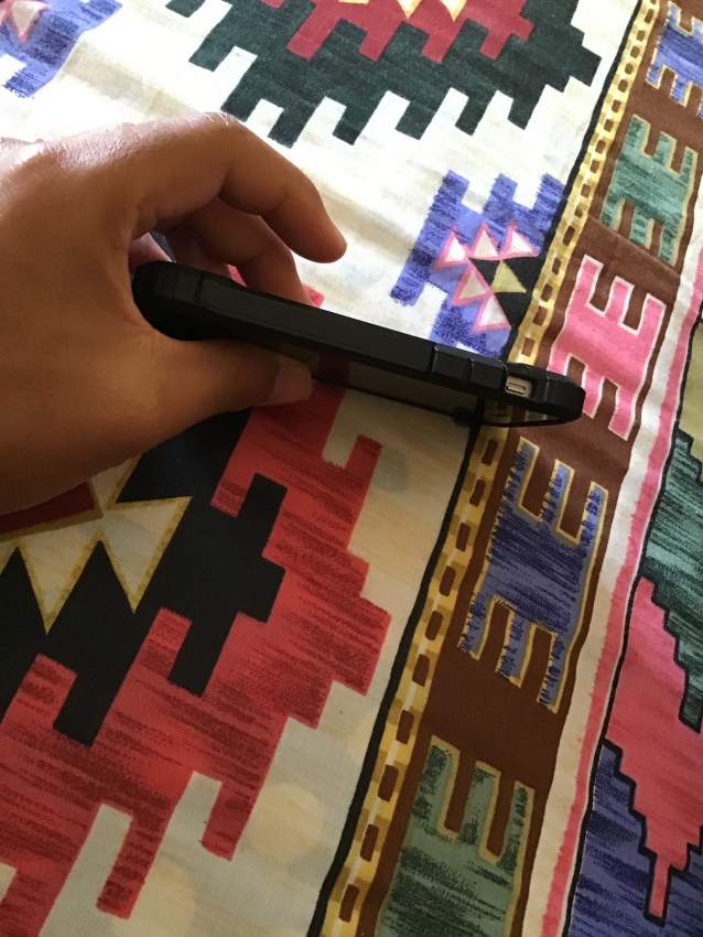 iPhone 5s (16gb) without scratches - 3 - iPhones  on Aster Vender