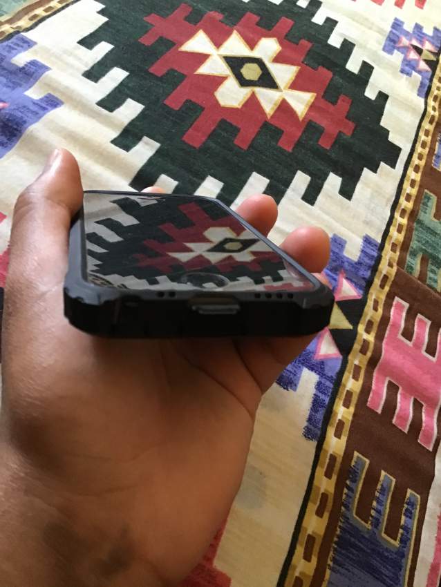 iPhone 5s (16gb) without scratches - 4 - iPhones  on Aster Vender