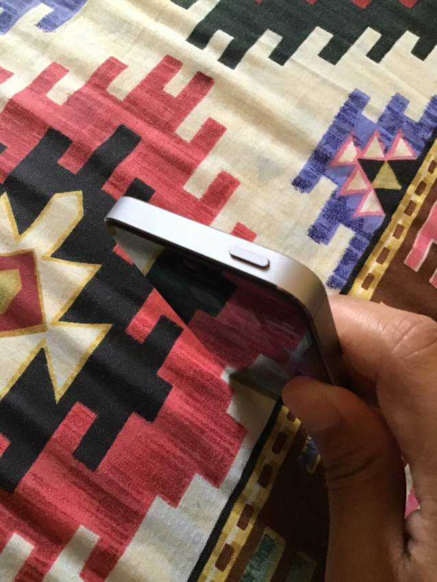 iPhone 5s (16gb) without scratches - 7 - iPhones  on Aster Vender