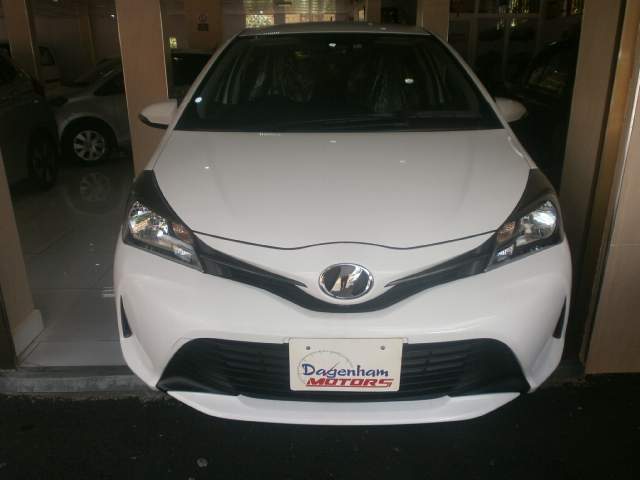 Toyota vitz  - 0 - Luxury Cars  on Aster Vender