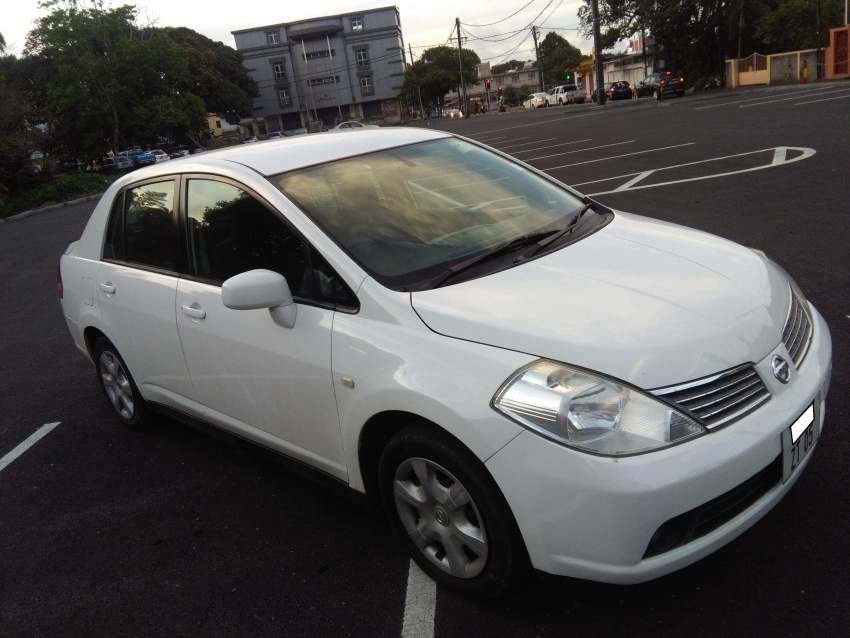 Nissan Tiida Latio  - 1 - Family Cars  on Aster Vender