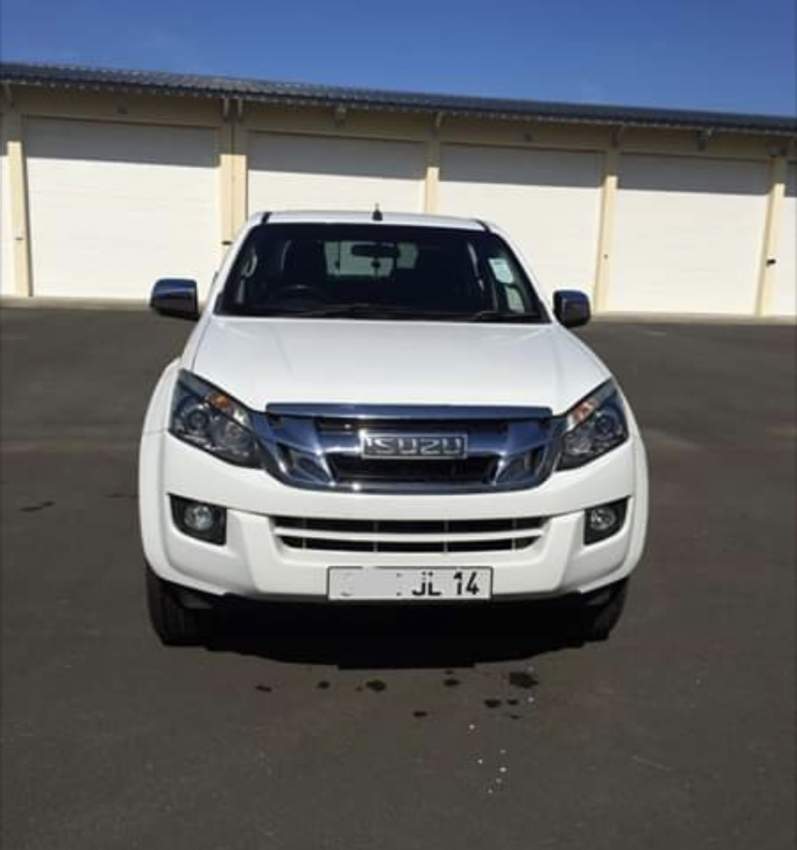 ISUZU Dmax - 0 - Pickup trucks (4x4 & 4x2)  on Aster Vender