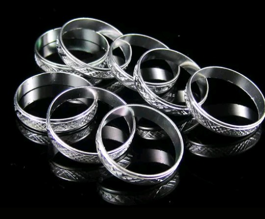 Bracelets for wholesale only - 4 pu Rs10!!! by Keshav - 0 - Bracelets  on Aster Vender