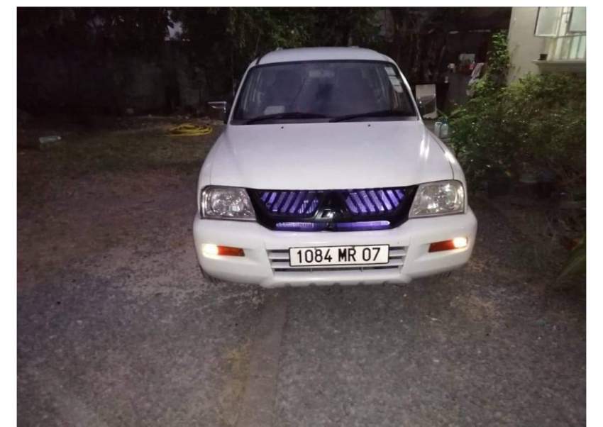 4x2 mitsubishi L200 year 07 - 0 - Pickup trucks (4x4 & 4x2)  on Aster Vender