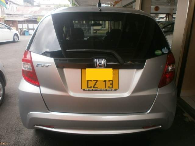 Honda fit  - 2 - Family Cars  on Aster Vender