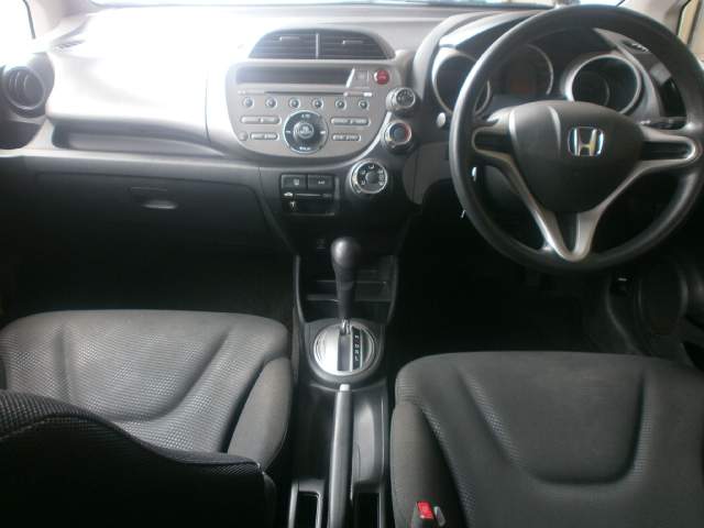 Honda fit  - 6 - Family Cars  on Aster Vender