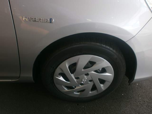 Toyota Aqua - 1 - Family Cars  on Aster Vender