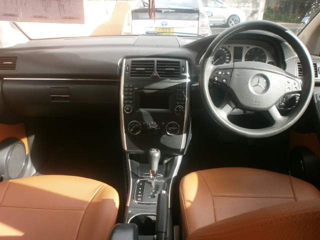 Mercedes Benz B 160 Sports Tourer - 3 - Family Cars  on Aster Vender