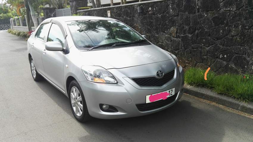 Toyota Yaris 1.3 manual - 0 - Luxury Cars  on Aster Vender