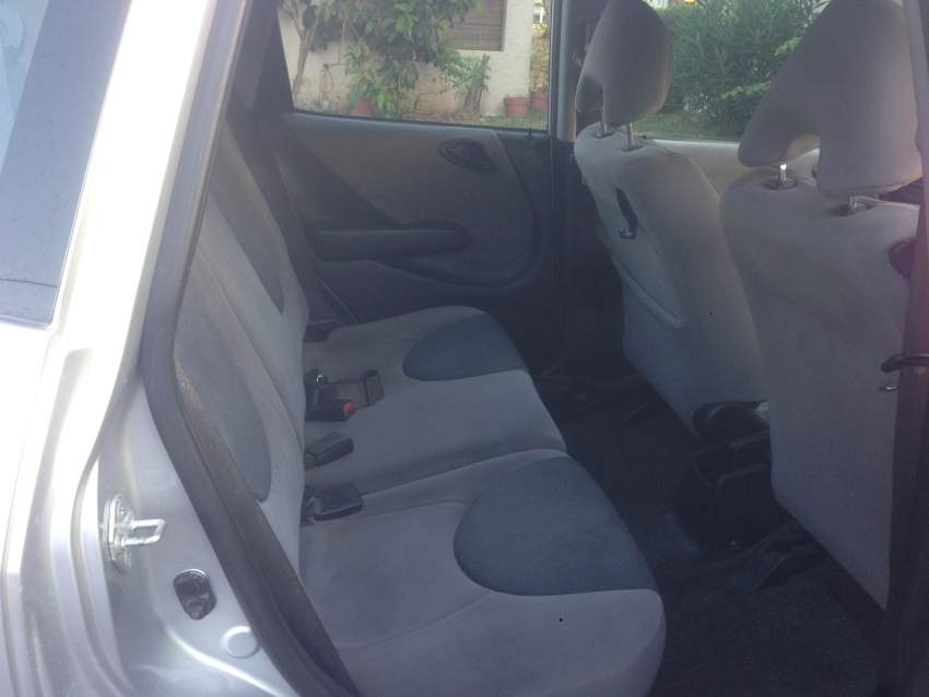 Honda Fit - 4 - Family Cars  on Aster Vender