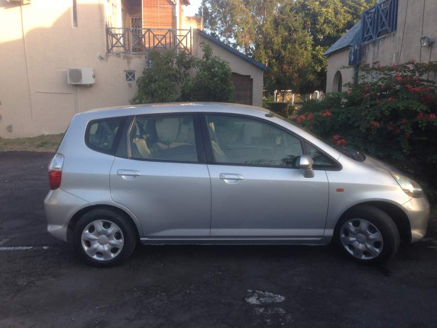Honda Fit on Aster Vender