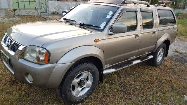 4X4 NISSAN HARDBODY YR 06 on Aster Vender