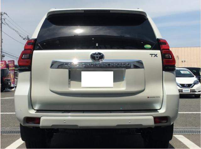 Toyota Land Cruiser Prado - 3 - SUV Cars  on Aster Vender