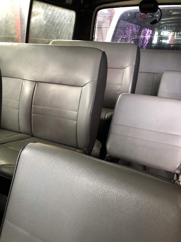 TOYOTA HIACE - 4 - Passenger Van  on Aster Vender