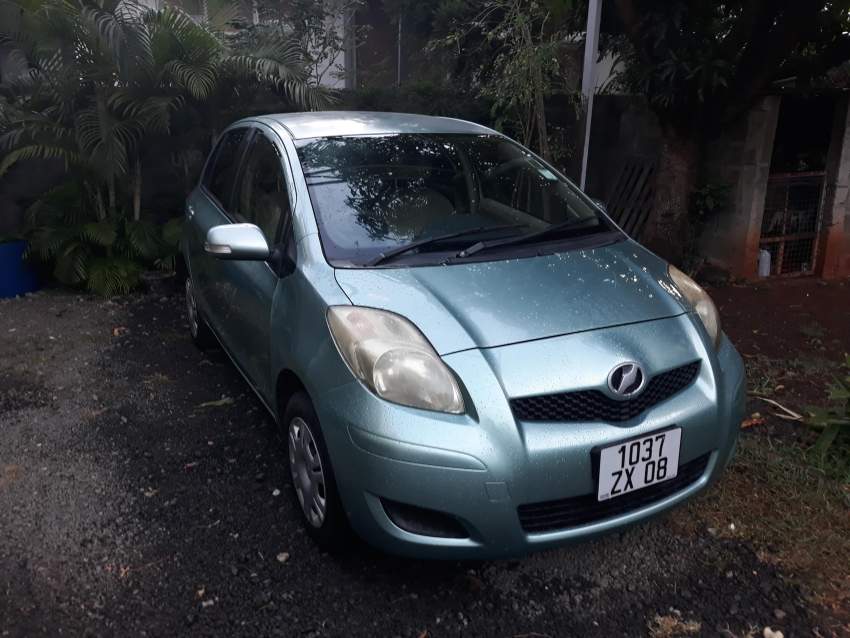 Toyota vitz 990cc Car on Aster Vender