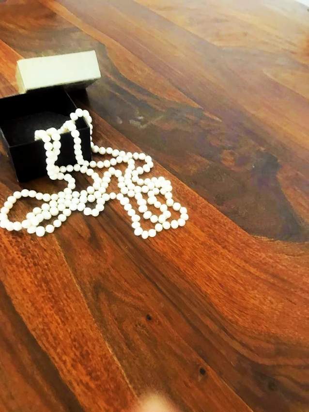 Pearl necklace - Original from Bond Street London Boutique  - 2 - Necklaces  on Aster Vender