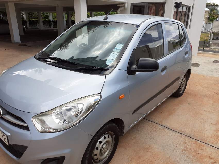 Hyundai I10 - 1 - Family Cars  on Aster Vender